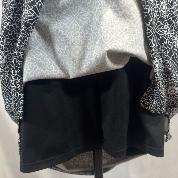 Tranquillity by Colorado Clothing black and white print active skirt size large - Picture 5 of 6